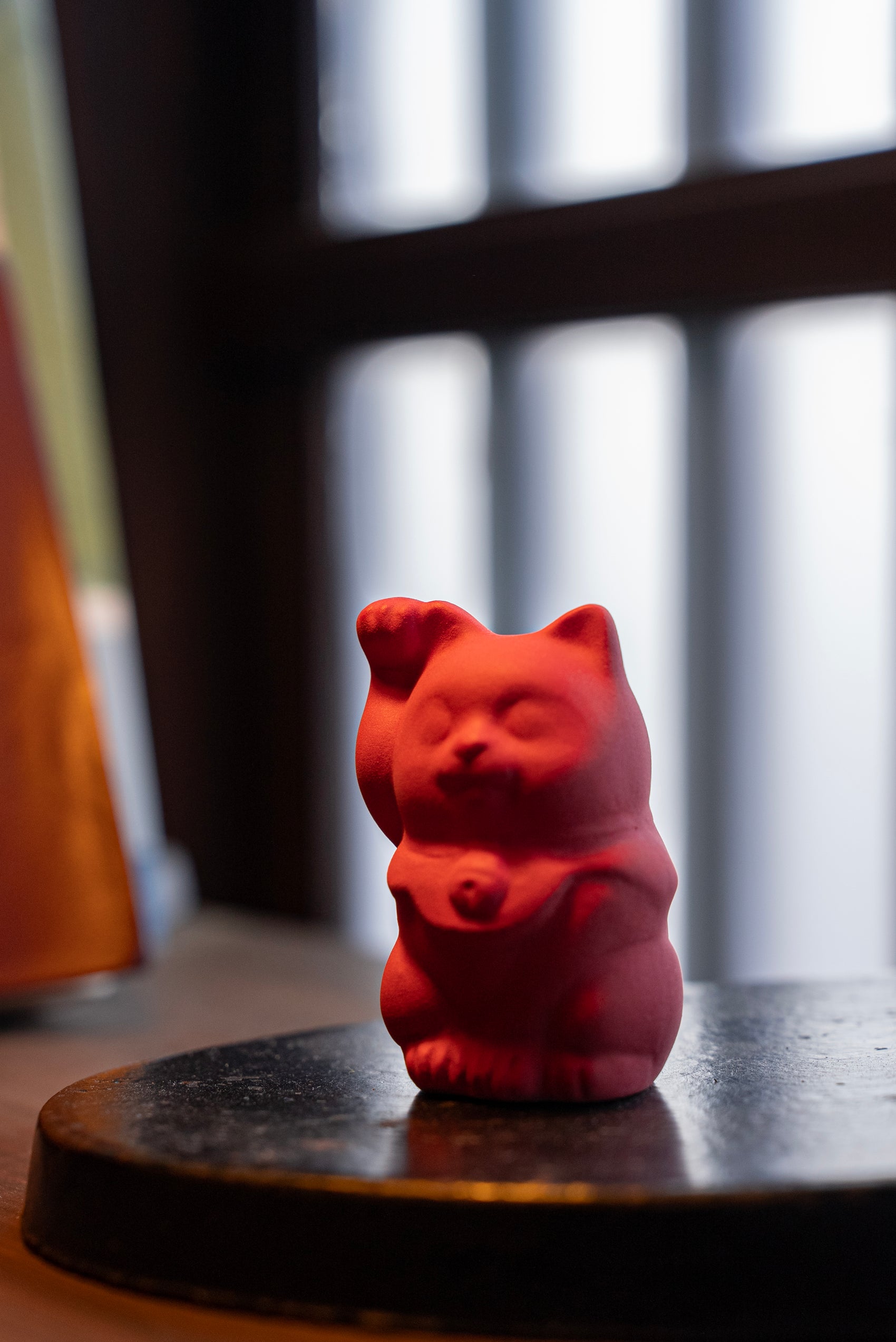 Kutani Ware Maneki Neko – Matte Glaze Lucky Cat